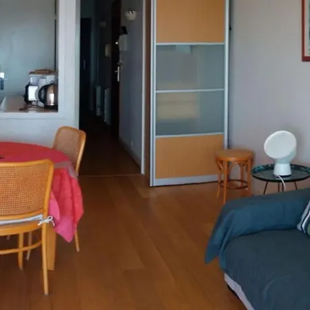 Pour 4/5 Personnes, Les Pieds Dans L'eau Apartman *